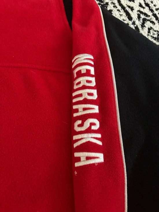 NCAA Red and Black Quarter-Zip Nebraska Huskers Fleece Pullover Vintage - Picture 2 of 5